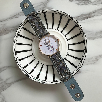 Ceas de dama cu pietre si aplicatie in mai multe culori