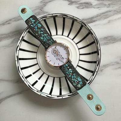 Ceas de dama cu pietre si aplicatie in mai multe culori