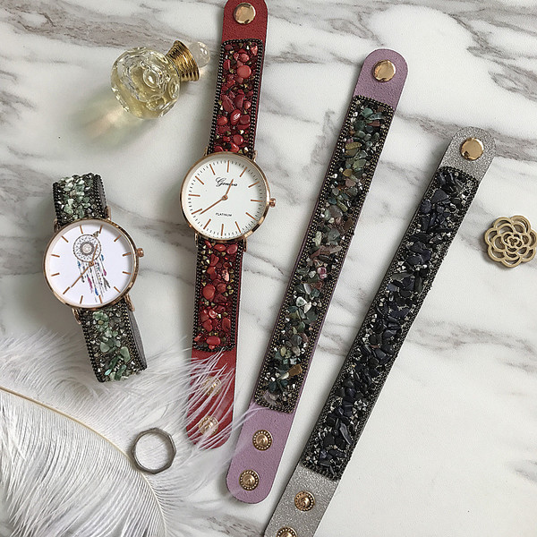 Ceas de dama cu pietre si aplicatie in mai multe culori