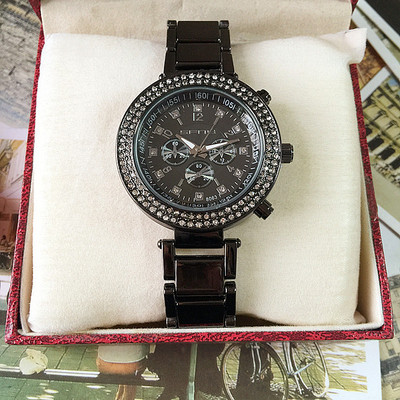 Κομψό γυναικείο ρολόι σε διάφορα χρώματα με διακοσμητικές πέτρες