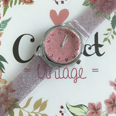 Γυναικείο ρολόι με μπροκάρ σε διάφορα χρώματα