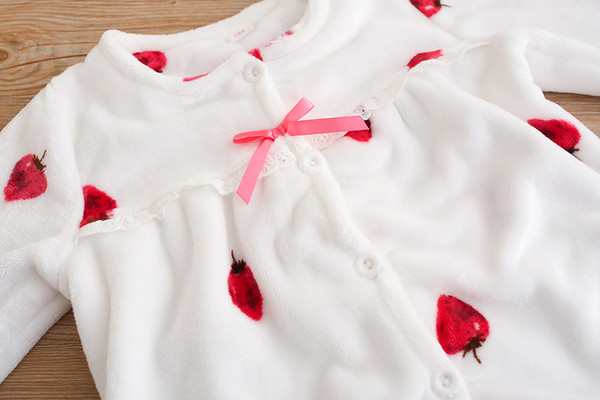 Pijamale copii pentru fete in roz si alb