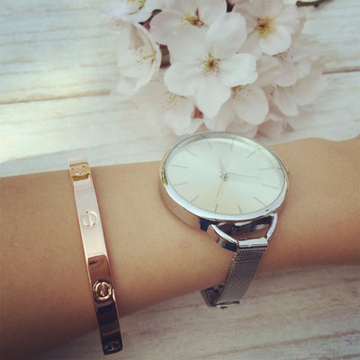 Γυναικείο ρολόι σε ασημί και χρυσό χρώμα