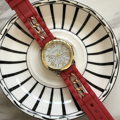 Ceas actual in mai multe culori potrivite pentru barbati si femei