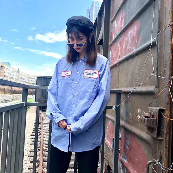 Cămașă modernă de damă în albastru cu broderie