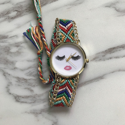 Ceas de dama cu aplicatie si curea tricotata in mai multe culori