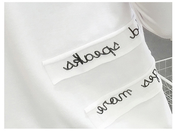 Bluza de dama in mai multe culori cu inscriptie