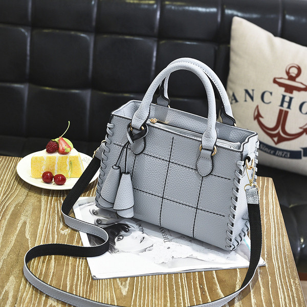 Дамска чанта от еко кожа в три цвята с дълга и къса дръжка