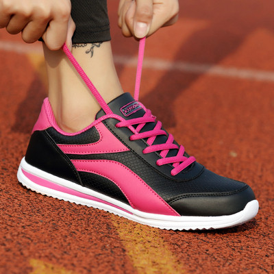 Tenisi de damă actuali în cinci modele - mai multe culori