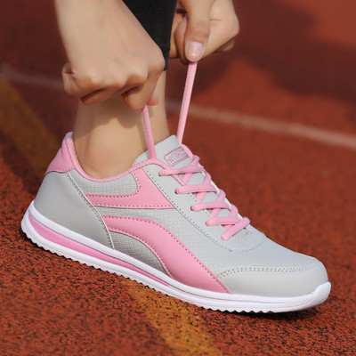 Tenisi de damă actuali în cinci modele - mai multe culori