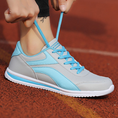 Tenisi de damă actuali în cinci modele - mai multe culori