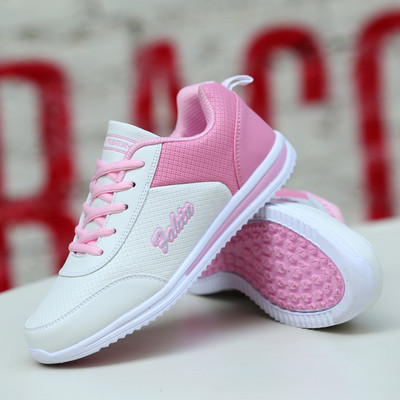 Tenisi de damă actuali în cinci modele - mai multe culori