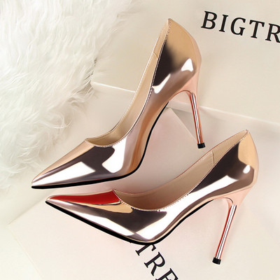 Κομψά γυναικεία  παπούτσια με ψηλό τακούνι σε διάφορα χρώματα