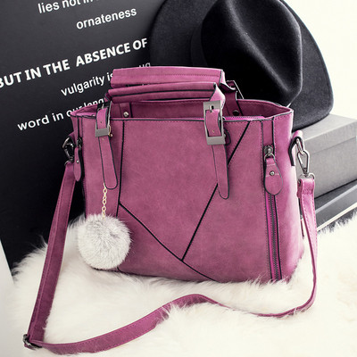 Geanta de dama moderna cu accesoriu puf in mai multe culori