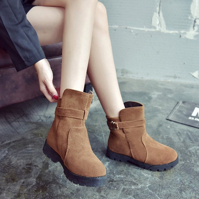 Casual γυναικείες μπότες σε μαύρο και καφέ χρώμα