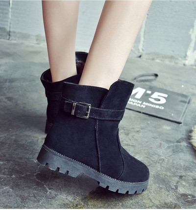 Casual γυναικείες μπότες σε μαύρο και καφέ χρώμα