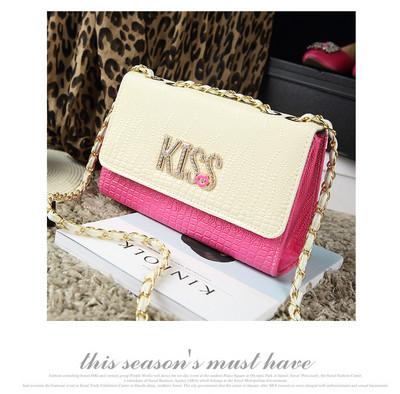 Geanta de dama in mai multe culori cu maner metalic