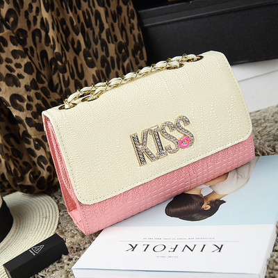 Geanta de dama in mai multe culori cu maner metalic