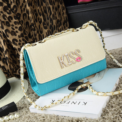 Geanta de dama in mai multe culori cu maner metalic