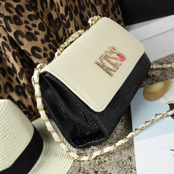 Geanta de dama in mai multe culori cu maner metalic