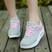 Adidasi de dama cu talpa inalta in mai multe culori potriviti pentru utilizarea de zi cu zi