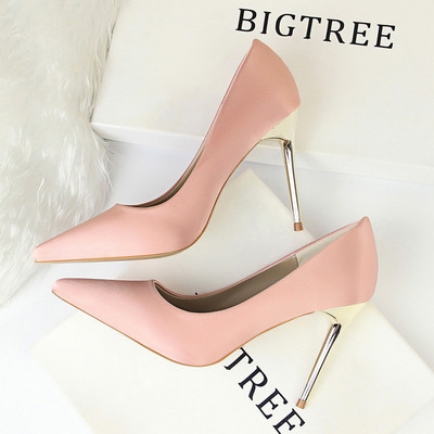 Κομψά γυναικεία παπούτσια με ψηλό τακούνι σε διάφορα χρώματα