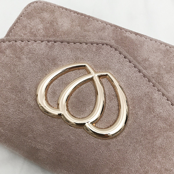 Geanta de dama eleganta cu inchidere metalica in mai multe culori