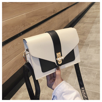 Μοντέρνα δερμάτινη γυναικεία τσάντα σε διάφορα χρώματα