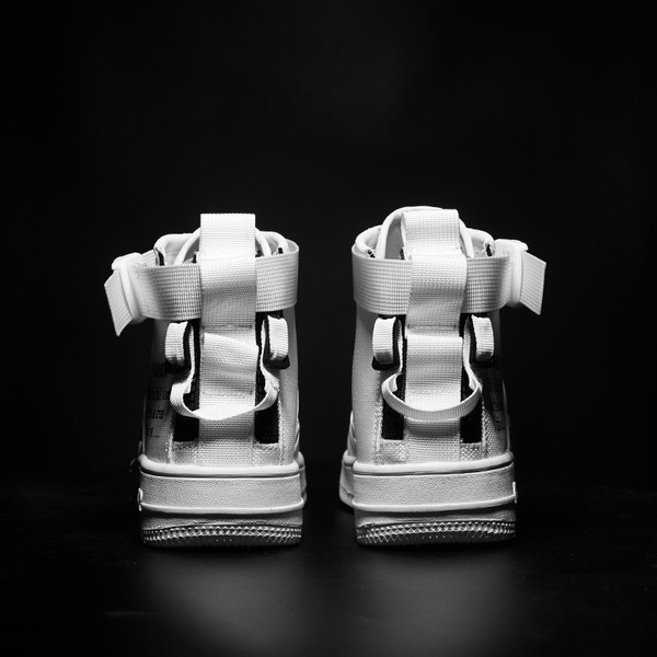 Adidași înalți pentru bărbați în șase culori