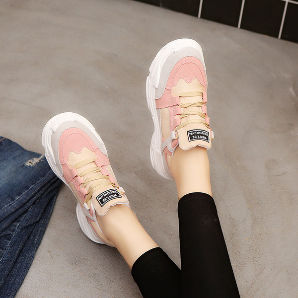 Tenisi dama cu talpa inalta in doua culori