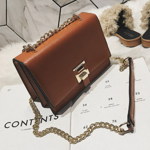 Geanta de dama eleganta cu maner metalic in mai multe culori