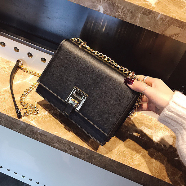 Geanta de dama eleganta cu maner metalic in mai multe culori