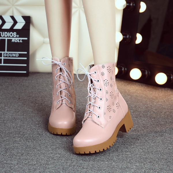 Ghete de dama moderne cu talpa aspra in trei culori