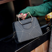 Geanta de dama cu maner metalic in mai multe culori