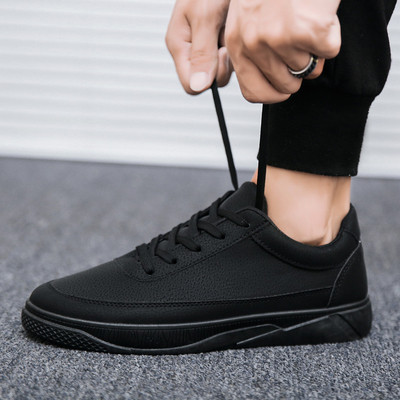 Ανδρικά αθλητικά παπούτσια σε τέσσερα χρώματα