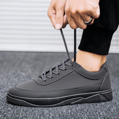 Ανδρικά αθλητικά παπούτσια σε τέσσερα χρώματα