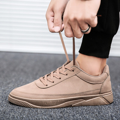 Ανδρικά αθλητικά παπούτσια σε τέσσερα χρώματα