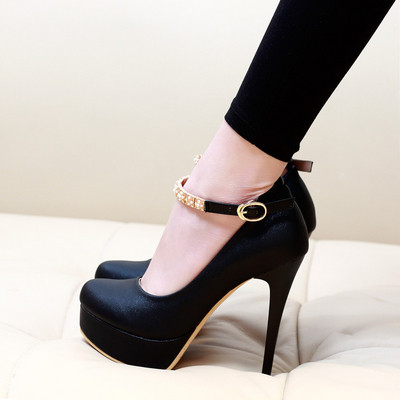 Pantofi moderni de dama din piele ecologica cu curea aurie de culoare neagra