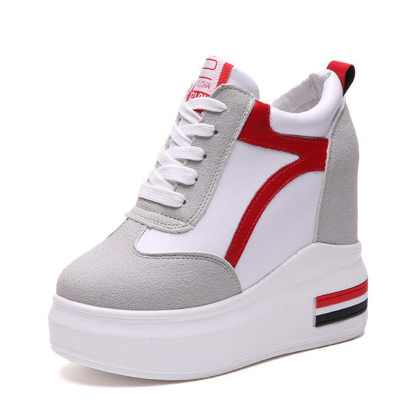 Κομψά γυναικεία αθλητικά παπούτσια με ψηλή σόλα σε δύο χρώματα