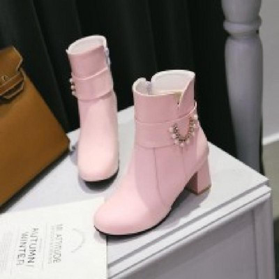 Cizme de dama elegante cu toc gros cu catarama