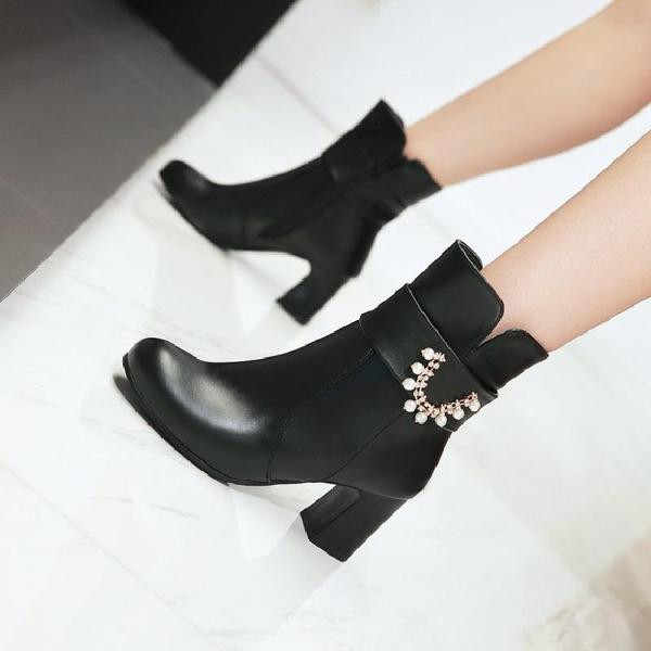 Cizme de dama elegante cu toc gros cu catarama