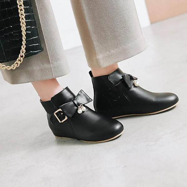 Ghete de dama elegante cu decor 3D in trei culori