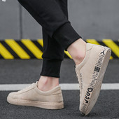 Tenisi actuali pentru bărbați în trei culori