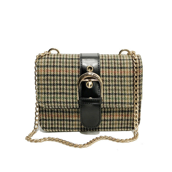 Geanta dama in carouri cu maner metalic