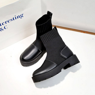 Περιστασιακές γυναικείες μπότες με χοντρά πέλματα σε μαύρο χρώμα