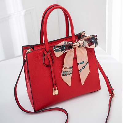 Geanta de dama moderna din piele in trei culori