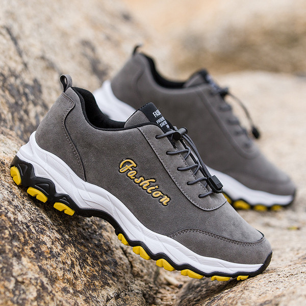 Tenisi de piele intoarsa pentru barbati in trei culori potriviti pentru utilizarea de zi cu zi