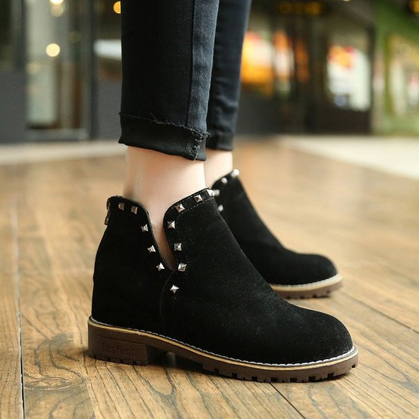 Cizme de dama elegante cu ochiuri in doua culori