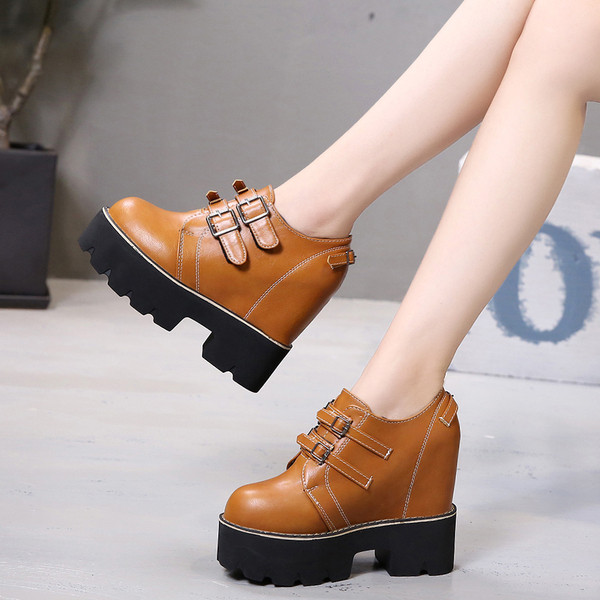 Cizme de dama din piele ecologica cu catarame in negru si maro