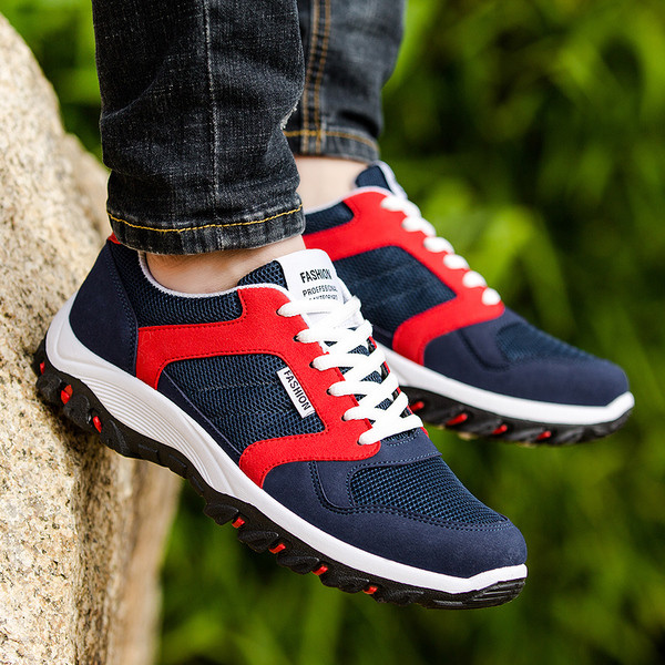 Adidasi moderni pentru barbati cu talpa aspra in trei culori